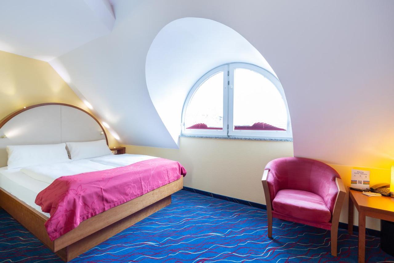 Hotel Am Schillerpark Esslingen am Neckar Kültér fotó